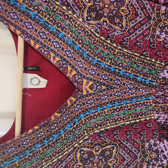 Anthropologie Akemi + Kin Flowy Top Small - Picture 6 of 6